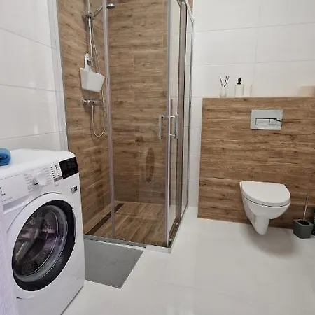 Przy Dworcu * 타르노프스키 고리